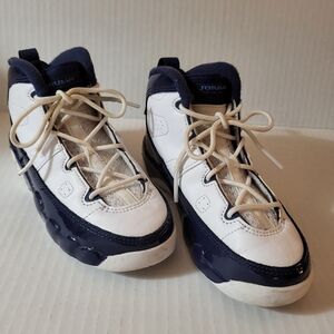 Nike Air Jordan 9 Retro  Kids Shoes - White & Blue Sneaker Size 10 Boys/Toddler